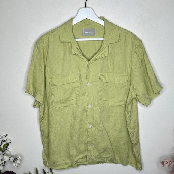 EVERLANE The Relaxed Linen Short Sleeve Camp Shirt Leek Green {I28} - Picture 2 of 5